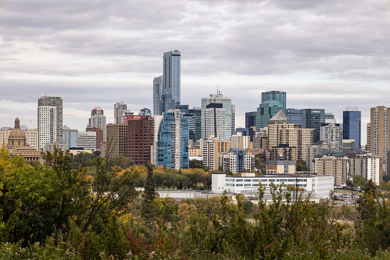 Edmonton buyers budgeting closing costs and funds to complete